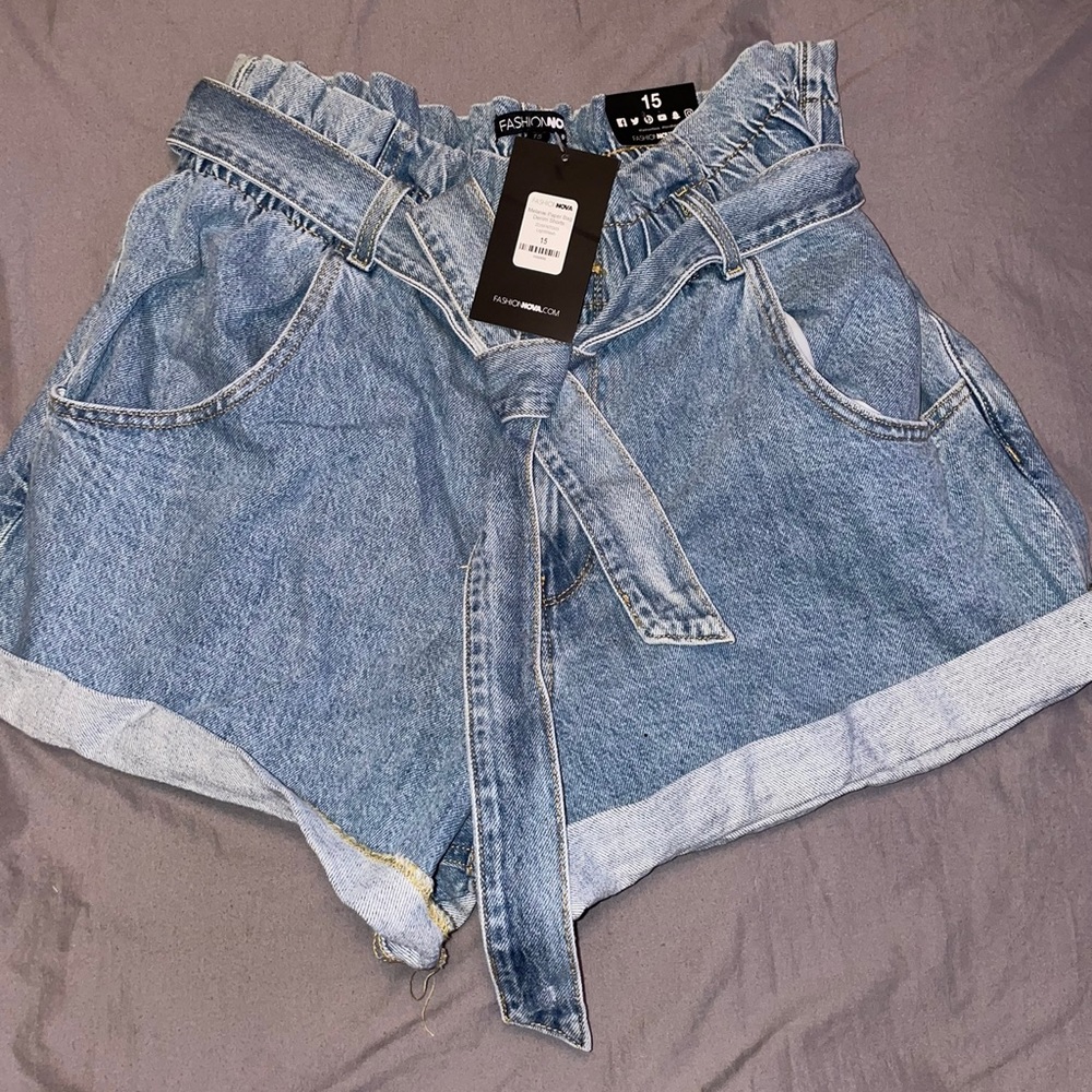 Fashion nova shorts